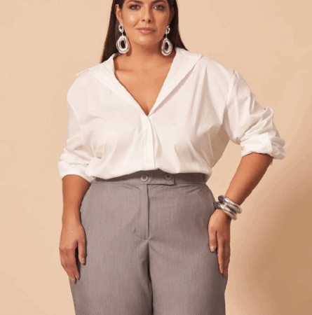 Quais camisas femininas plus size são indispensáveis no guarda-roupa?